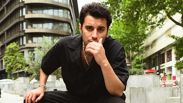 Bahar dizisinde rol alan genç oyuncu Devrim Kabacaoğlu, Ömür Usta dizisine dahil oldu.