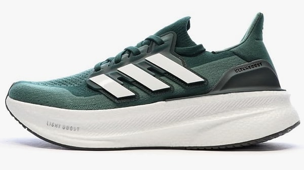 Adidas Ultraboost 5 erkek koşu ayakkabısı %34 indirimle 5.399,10 TL yerine yılın en düşük fiyatıyla net 3.569,00 TL!