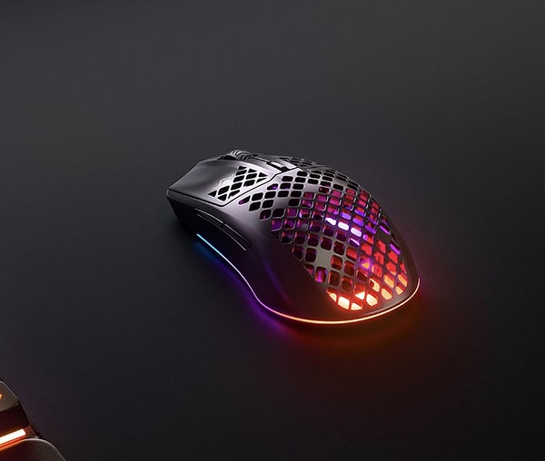 SteelSeries Aerox 3, kablosuz oyuncu mouseu gaming dünyasında hızı ve hafifliği arayanlar için!