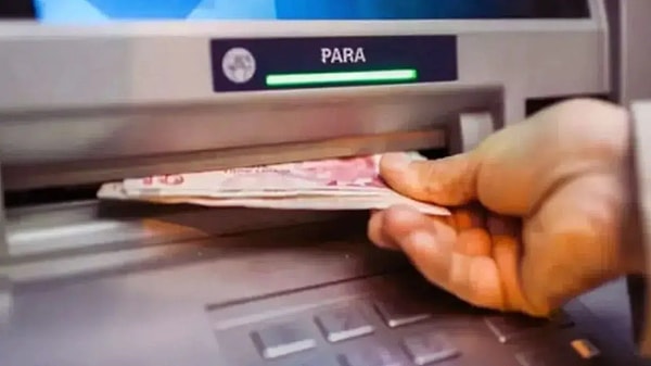 100 TL'lik banknotlar verilmeyecek iddiası gündeme geldi.