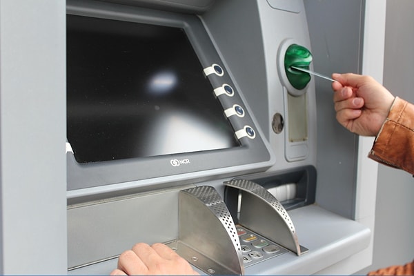 ATM'ler 200 TL'lik banknotlara geçti.