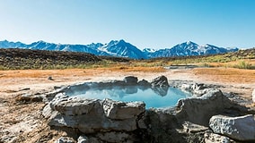 AI Invented a Hot Spring, Tourists Found an Ice-Cold River Instead!