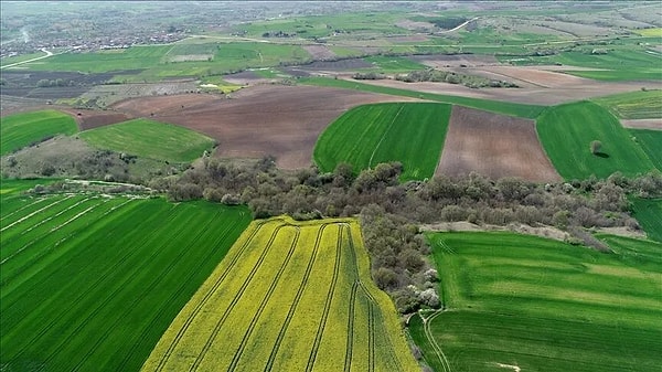 İstanbul’da arsa yatırımı yapmak artık zorlaşırken, yatırımcıların yeni hedefi komşu iller oldu.