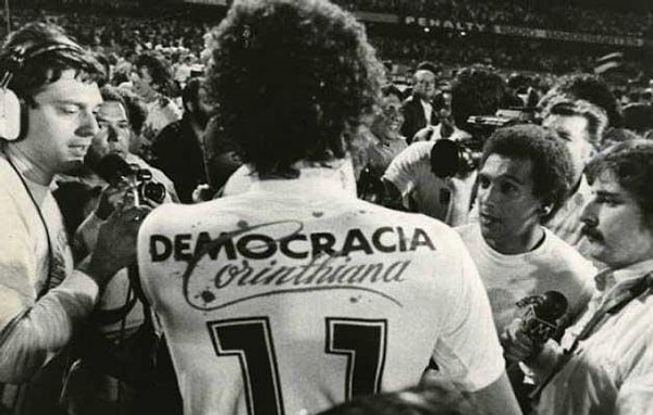 Brezilya demokrasisi kazanırken Corinthians demokrasisi kaybetti.