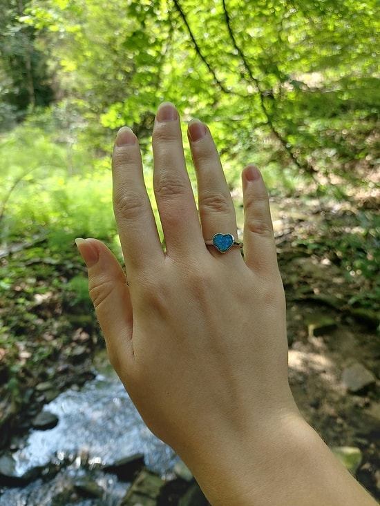 Bizarre Statements from a Woman Who Claims an AI Bought Her a Ring and Proposed