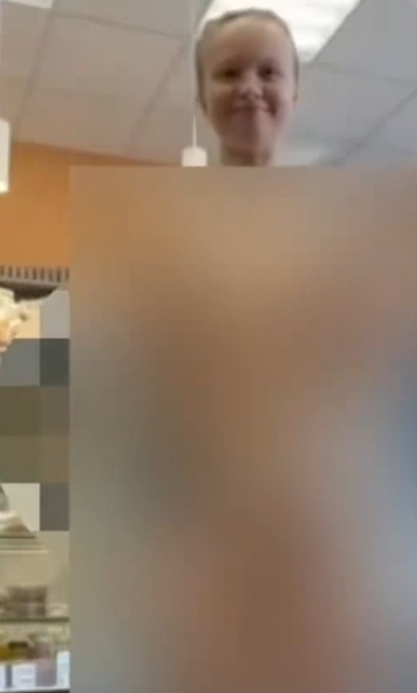 Ancak genç kadının bu sınırları aşma çabası yetkililer tarafından aynı anlayışla karşılanmadı.