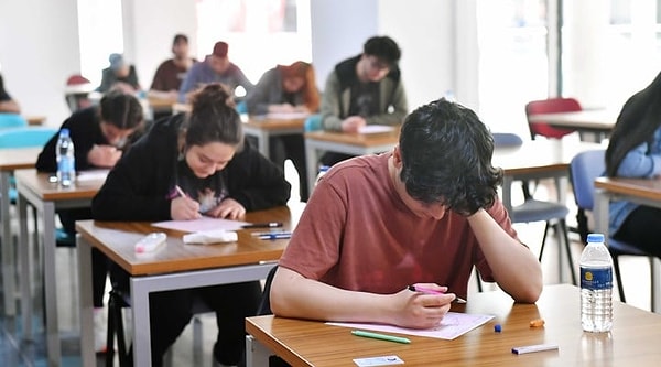 Üniversiteye geçiş döneminde stresli dönem başlıyor.