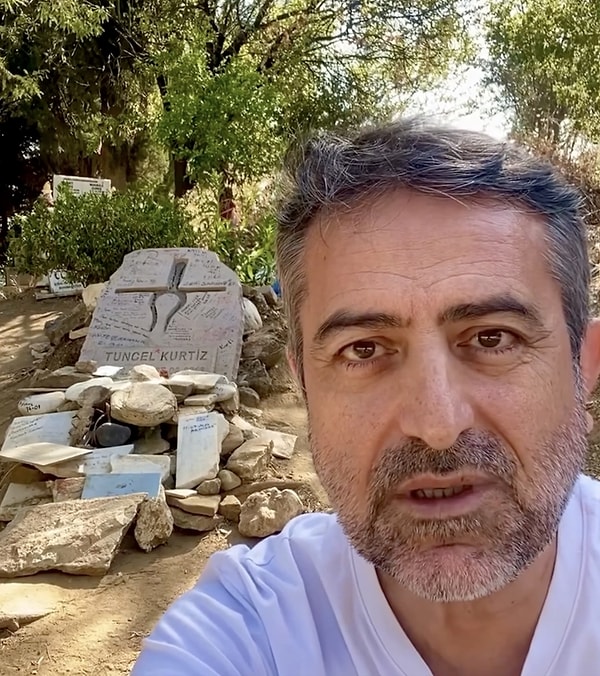 2013 yılında hayatını kaybeden usta oyuncu Tuncel Kurtiz'in Kaz Dağları'ndaki mezarını ziyaret eden oyuncu Nail Kırmızıgül, gördüğü manzarayla ilgili dikkat çeken açıklamalarda bulundu.