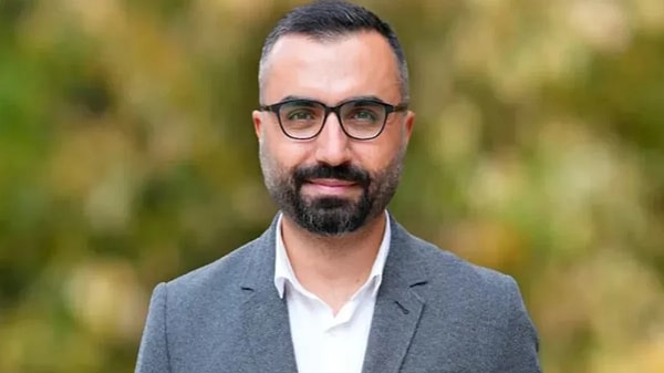 DW Türkçe’nin yargı muhabiri Alican Uludağ, dün akşam saatlerinde sosyal medya hesabından gözaltına alındığını açıklamıştı.
