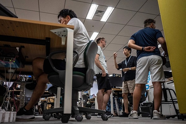 The Decision Caused Debate: Can Shorts Be Considered Work Attire?