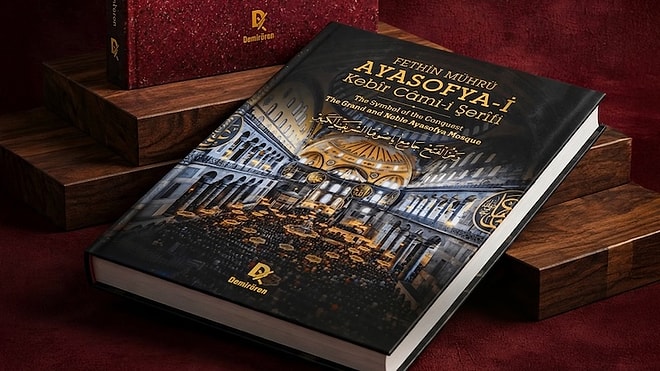 Ayasofya’nın Yeniden İbadete Açılmasının 6’ncı Yıl Dönümü Koleksiyon Bir Eserle Taçlandı
