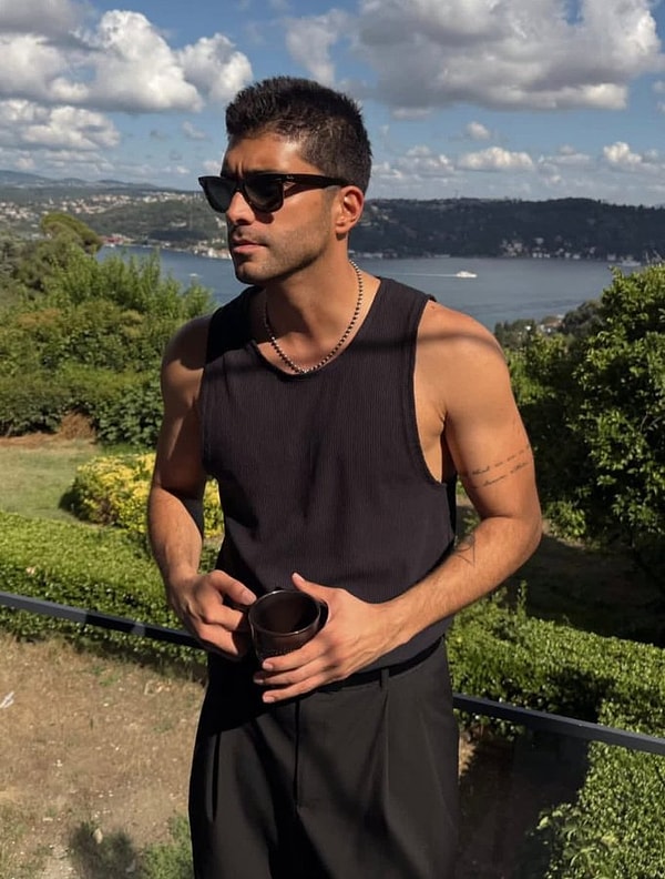 The noticeable weight gain of the actor quickly became a hot topic on social media, with many users claiming that the famous actor had changed beyond recognition.