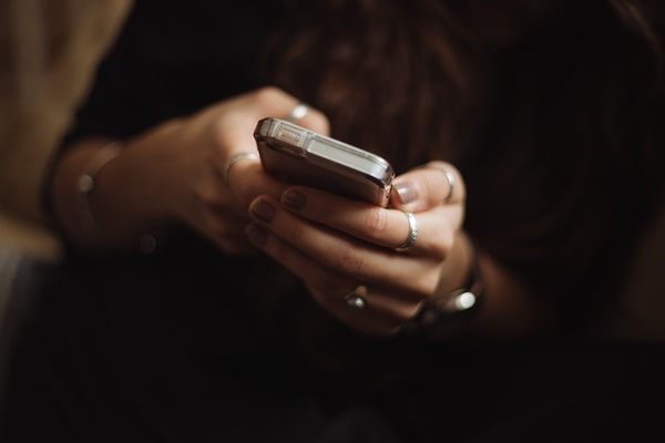 The research indicates that the biggest turn-offs on dating apps include long lists of demands, conceit, and overly filtered photos.