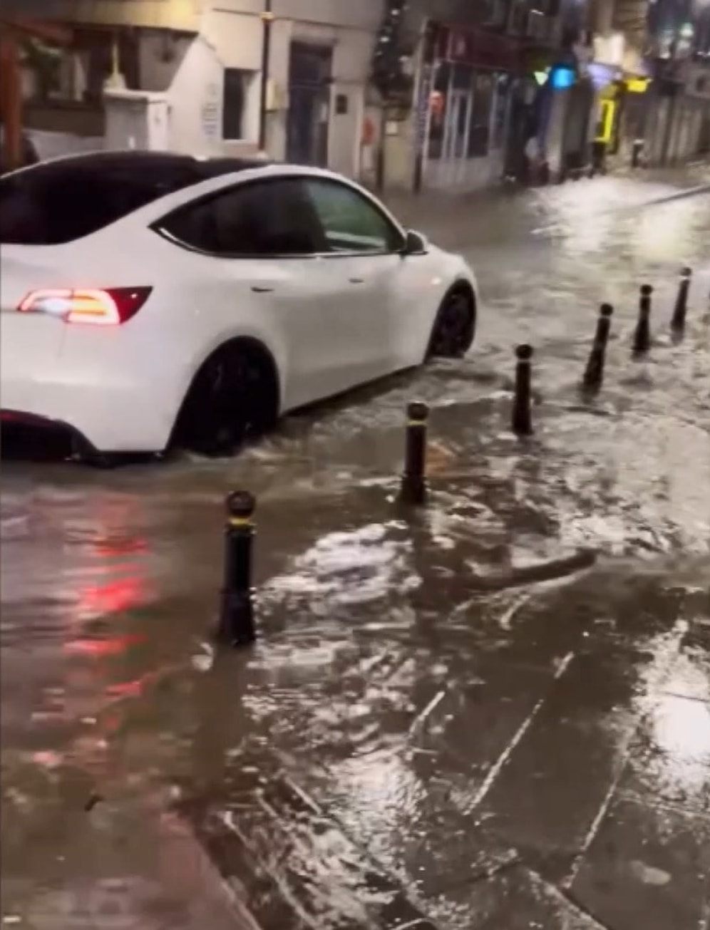 Storm Hits Istanbul