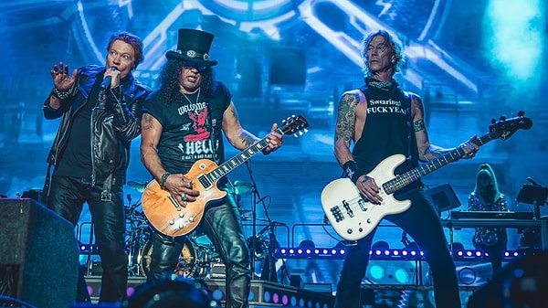 4. Guns N' Roses yüzünden "Konser geç başlayamaz!" maddeleri ortaya çıktı!