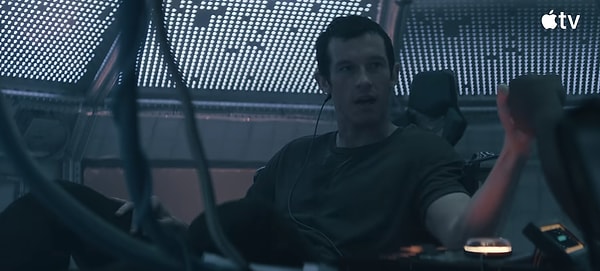 1984 yılında piyasaya sürülen Neuromancer, edebiyat tarihinde Nebula, Hugo ve Philip K. Dick ödüllerinin üçünü birden kazanabilen tek roman olma unvanını taşıyor.