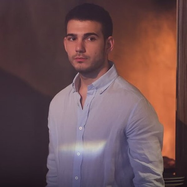Birsen Altuntaş'ın haberine göre, NTC Medya'nın NOW için hazırladığı Anne Yarısı dizisinin kadrosuna son olarak Ömer Nadir Civelek katıldı.