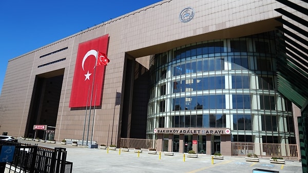 Bakırköy Cumhuriyet Başsavcılığı tarafından ünlü isimlere yönelik yürütülen yasaklı madde soruşturması aylardır kamuoyunun en çok konuştuğu adli dosyalar arasında yer alıyor.