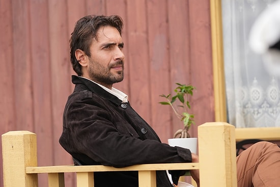 You Voted, the Results Are In: We’ve Chosen the Most Handsome Actor of the Season!