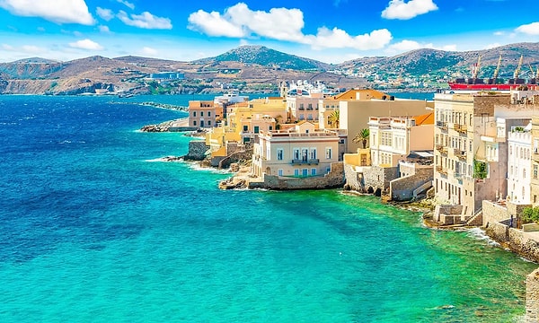 Siros adasındaki hayvan refahı örgütü Syros Cats, 2027 yılı için gönüllü arayışlarına başladı.