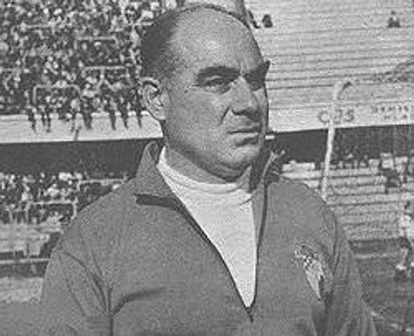 Adnan Süvari aile