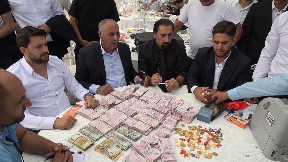 Turkish Wedding Feast Features Cash Carried in Suitcases