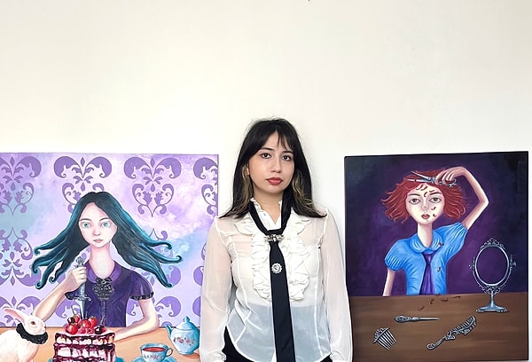 Harita mühendisliğinden resme geçiş aslında sıradan bir "hobi resme dönüştü" hikâyesi değil gibi görünüyor; bu iki disiplin arasında sizce nasıl bir bağ var? Mühendislik eğitimi, tuvallerinizdeki o simetrik, neredeyse mimari kompozisyon disiplinine sızdı mı?