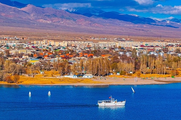 UNESCO Biyosfer Rezervi statüsüne sahip olan bölge, yüzlerce kuş türü ile çok sayıda endemik bitki ve hayvana ev sahipliği yapıyor.