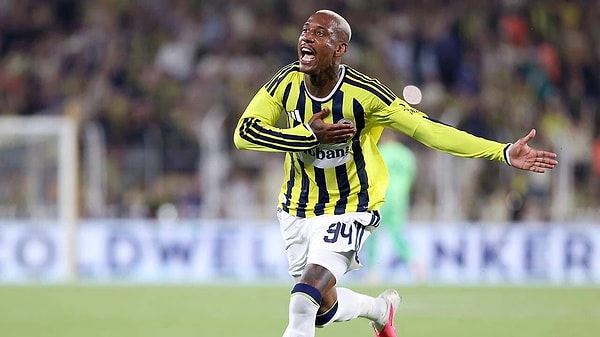 Talisca açılışı yaptı, Greenwood fişi çekti: Fenerbahçe rövanş öncesi büyük avantaj yakaladı.