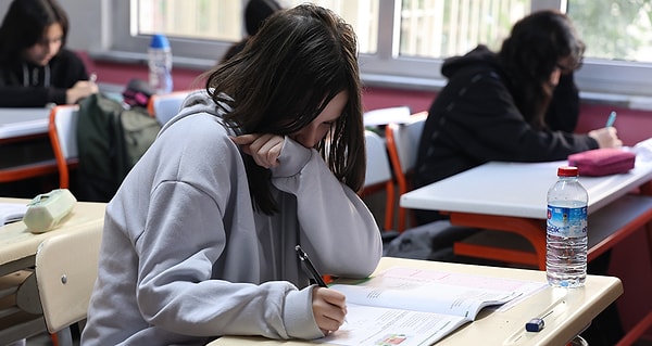 Lise Kayıtları Ne Zaman Başlıyor?