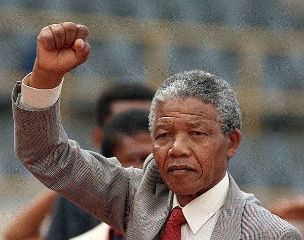7. Nelson Mandela hangi üniversitede eğitim görmüştür?