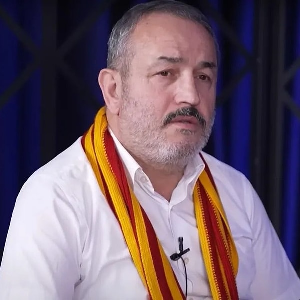 İstanbul Cumhuriyet Başsavcılığı tarafından sosyal medya paylaşımlarına ilişkin yürütülen soruşturma kapsamında, Galatasaray taraftar grubu ultrAslan'ın lideri olarak bilinen Sebahattin Şirin gözaltına alındı.