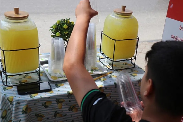 Hedefinde limonata kafesi açmak var