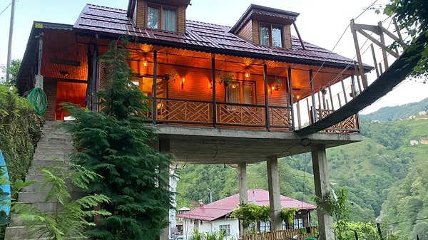 Yapının Yüksekliği Ağır İş Makinelerinin Geçişine İmkan Tanımaktadır