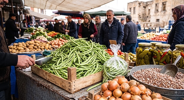 Kışlık fasulyeyi paketlerken önce iyice kurulayın, daha sonra içindeki havayı tamamen alın.