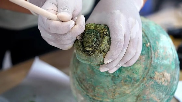 Çin'de arkeologların yaptığı kazı, binlerce yıl öncesinden günümüze ulaşan şaşırtıcı bir keşfi ortaya çıkardı.