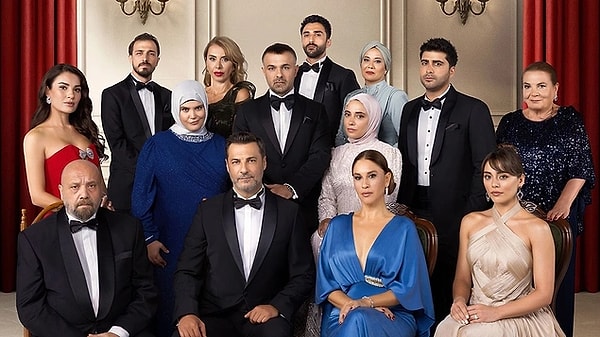Dört sezondur cuma akşamlarını birbirine katan Kızılcık Şerbeti, beşinci sezonuna hazırlanıyor ama başladığı günkü kadrodan geriye neredeyse kimse kalmadı!