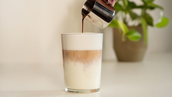 4. Latte Macchiato