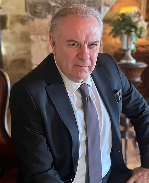 Burak Sergen, one of the most seasoned figures in the world of Turkish theatre, cinema, and television, holds a special place in our memories with his unique acting style and the powerful characters he has brought to life over the years.