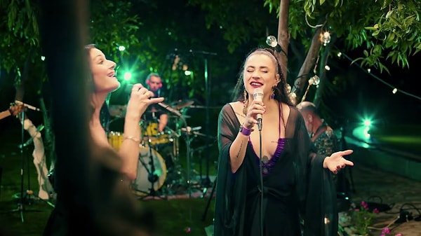 6. Jehan Barbur ve Ceylan Ertem'i birlikte dinleme fırsatı!