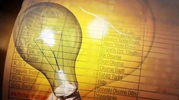 Türkiye'de, elektrik tarifeleri genelde üç ayda bir, doğal gaz tarifeleri aylık olarak gözden geçiriliyor. Enerji Piyasası Düzenleme Kurumu (EPDK) elektrik, BOTAŞ da doğal gazla ilgili tarifeleri belirliyor.