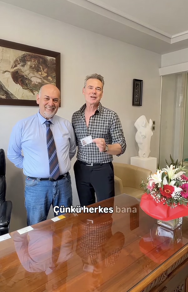 Murat Başoğlu yeni mesleğini paylaştı.