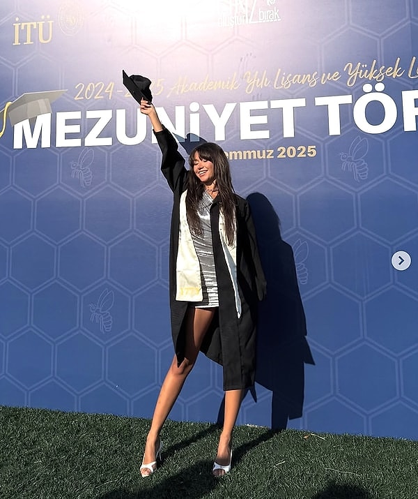 Son dönemde Manifest üyesi Hilal’in İTÜ Bilgisayar Mühendisliği mezunu olduğunun gündeme gelmesi, üniversite tercihleriyle ilgili dikkat çekici bir tartışmayı da beraberinde getirdi.