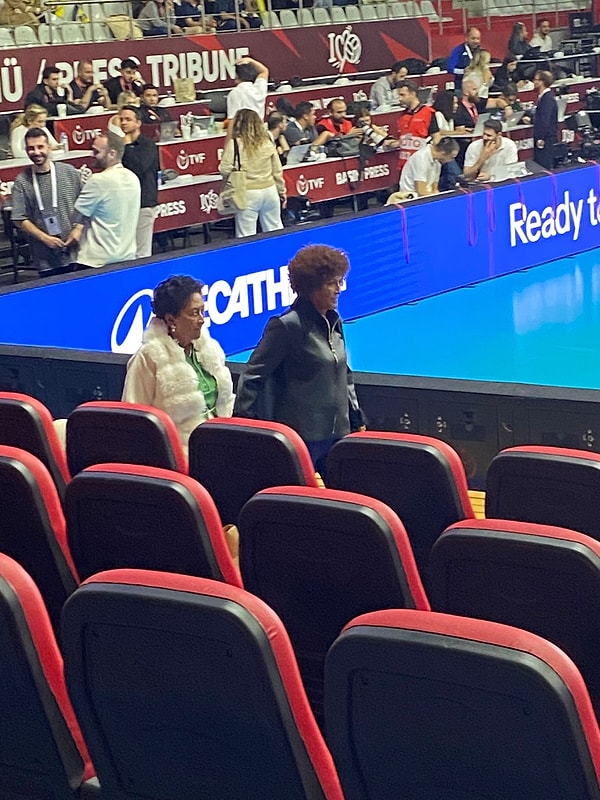 Vargas'ın annesi Oristela Abreu 2024 yılında kızını izlemek için Türkiye'ye gelmişti.