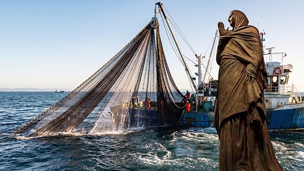 2,000-Year-Old Statue Caught in Fisherman's Net