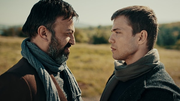 Serhat Kılıç, who portrayed Çolak in the series, has reunited with his former co-star Tolga Sarıtaş in the show "Teşkilat".