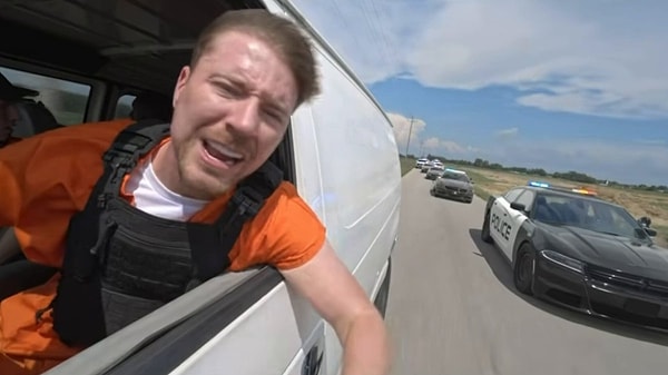 Videonun sonunda kazanan taraf Indiana Eyalet Polisi oldu.