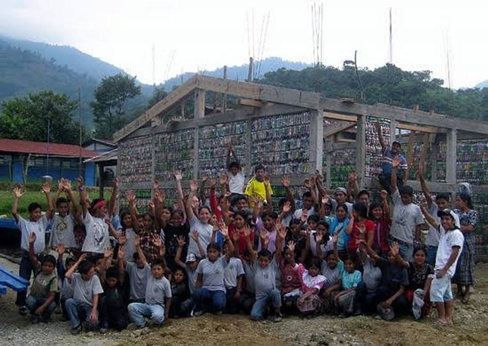 Guatemala Community Transforms Thousands of Plastic Bottles into Eco-Friendly Schools