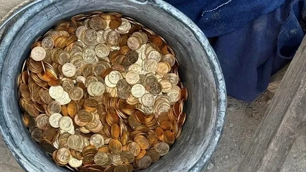 Kenya'nın batısındaki Cheporor bölgesi, sıradan bir günün ardından bugünlerde on binlerce umutlu insanın akınına uğruyor.