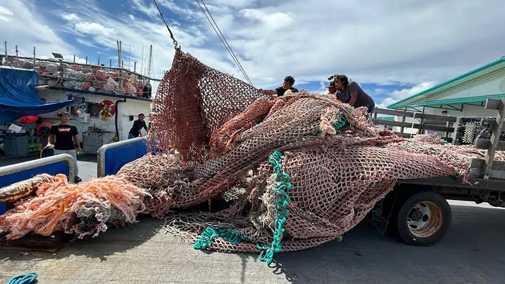 Researchers Mix 84 Tons of Ocean Fishing Nets into Asphalt for Paving Roads
